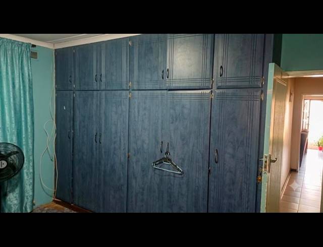 3 BEDROOM HOUSE FOR SALE IN RAISETHORPE